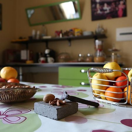 Le 3 B Bed & Breakfast Catania Exterior photo