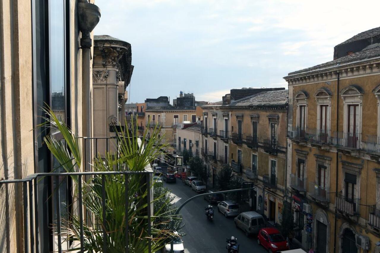 Le 3 B Bed & Breakfast Catania Exterior photo