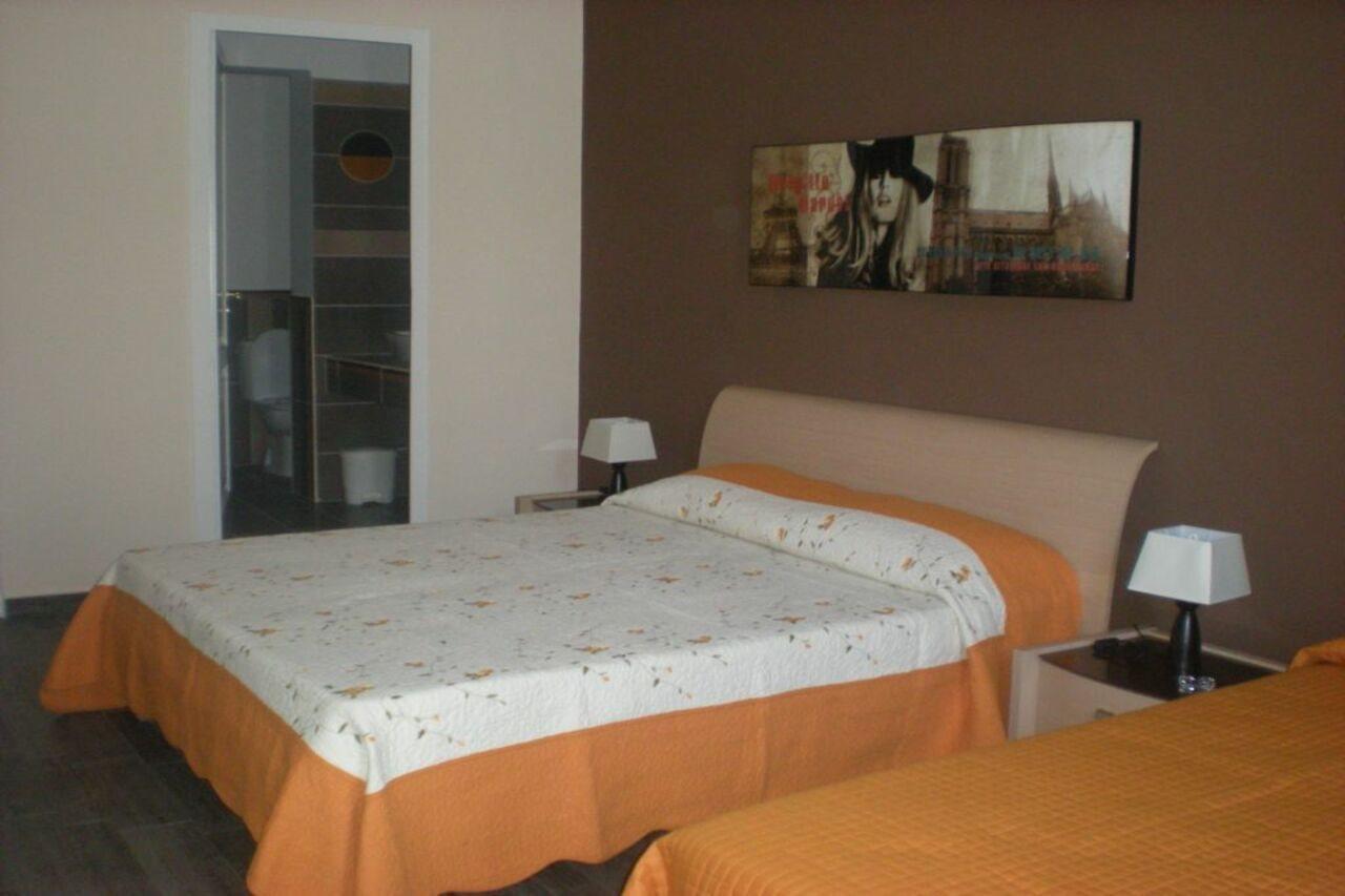Le 3 B Bed & Breakfast Catania Exterior photo